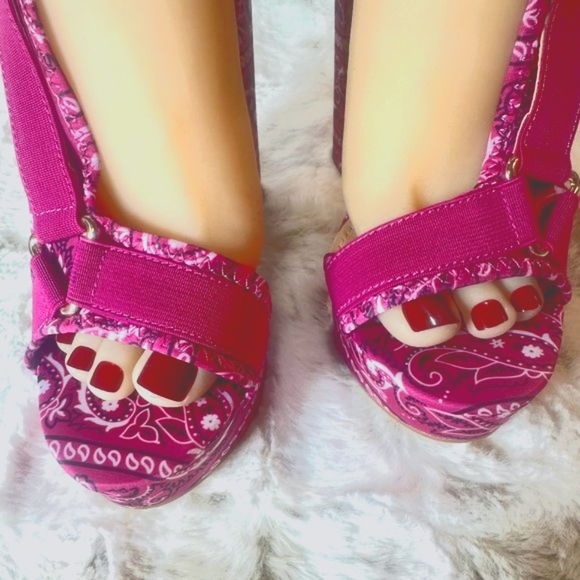 Fuchsia Pink Bandanna Bandana Chunky High Heels Harness Strap Shoes - Picture 6 of 9
